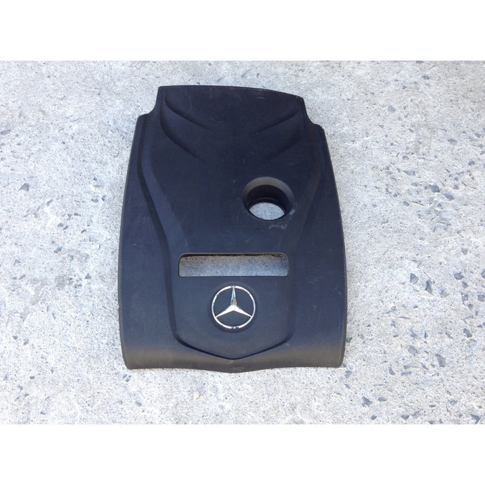 Cubierta De Motor C300 Sedan 2015-2020 2.0 Lts.