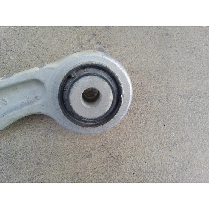 Tirante Trasero Izquierdo Central Para Mercedes Benz C300 2008, 2009, 2010, 2011, 2012, 2013, 2014 (motor 1.8 Litros) Original