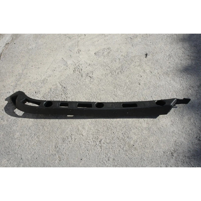 Guia Defensa Trasera Derecha Para Chevrolet Cruze 2010, 2011, 2012, 2013, 2014, 2015