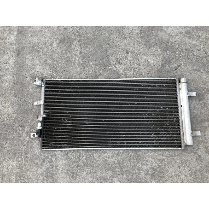 Condensador Original Para Audi A6 2017, 2018, 2019, 2020 - Motor 2.0 Litros, 4 Cilindros