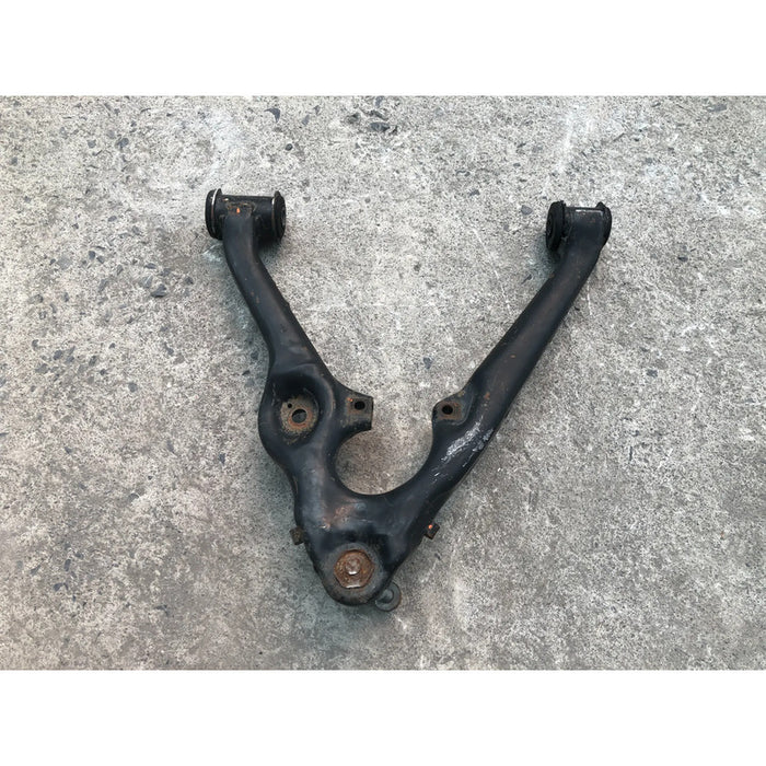 Horquilla Delantera Derecha Inferior Gmc Sierra 2014 2015 2016 2017 2018 2019 Motor 4.3, Original