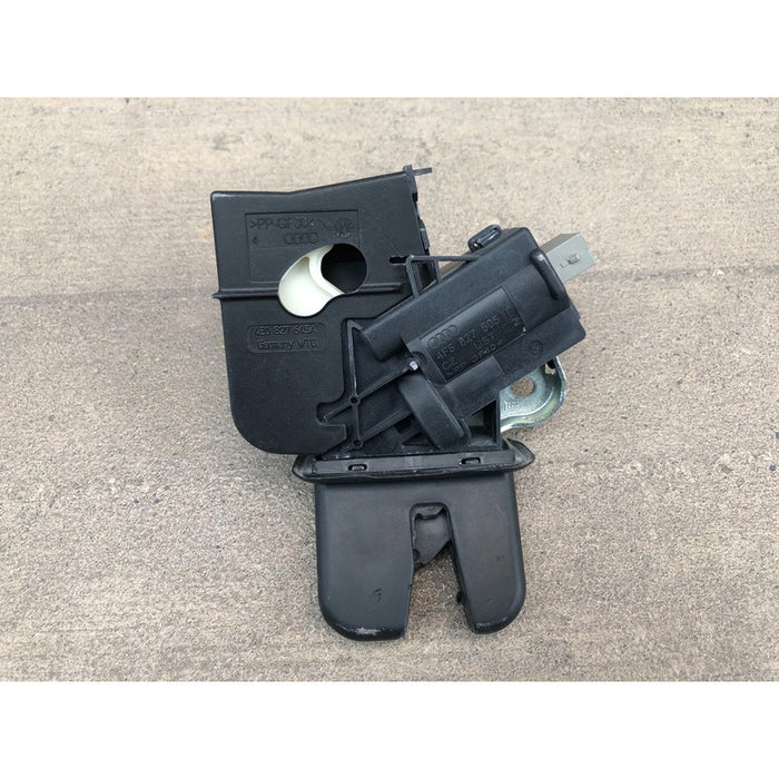 Chapa Cajuela Original Para Audi A4 2009, 2010, 2011, 2012
