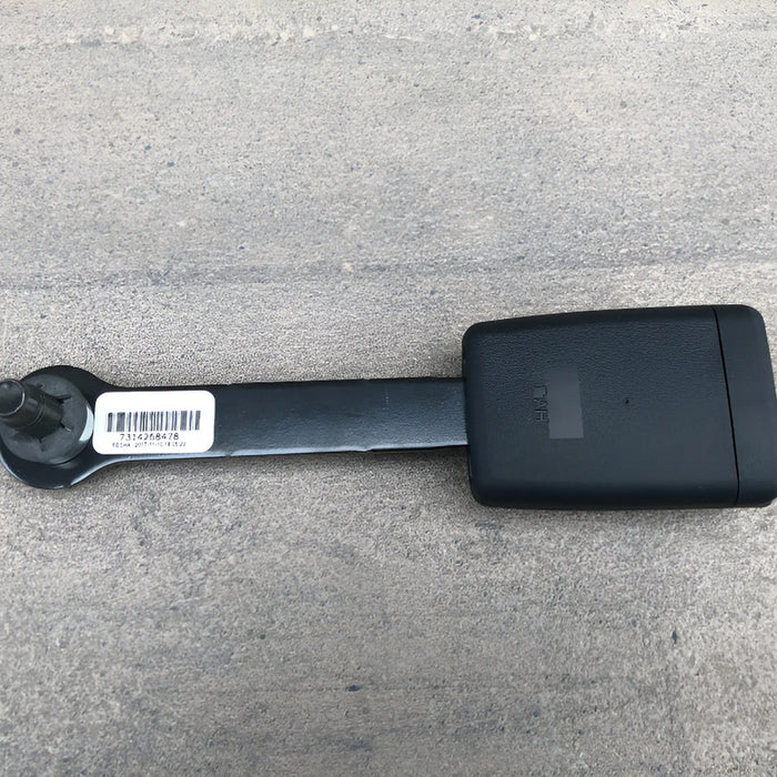 Broche Cinturon Delantero Para Nissan Versa 2013, 2014, 2015, 2016, 2017, 2018