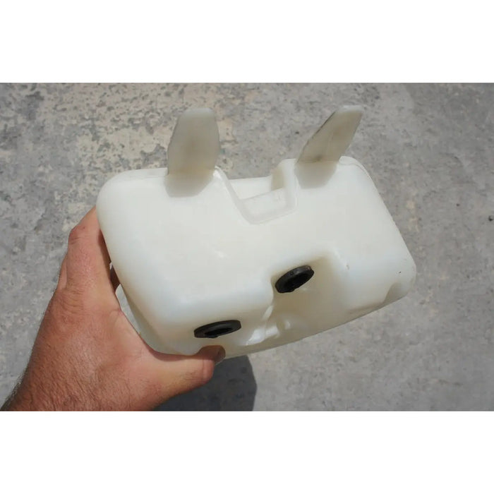 Deposito Limpia Parabrisas Para Dodge Ram 2004-2005 - Motor 5.7 Litros, V8 Hemi - Original