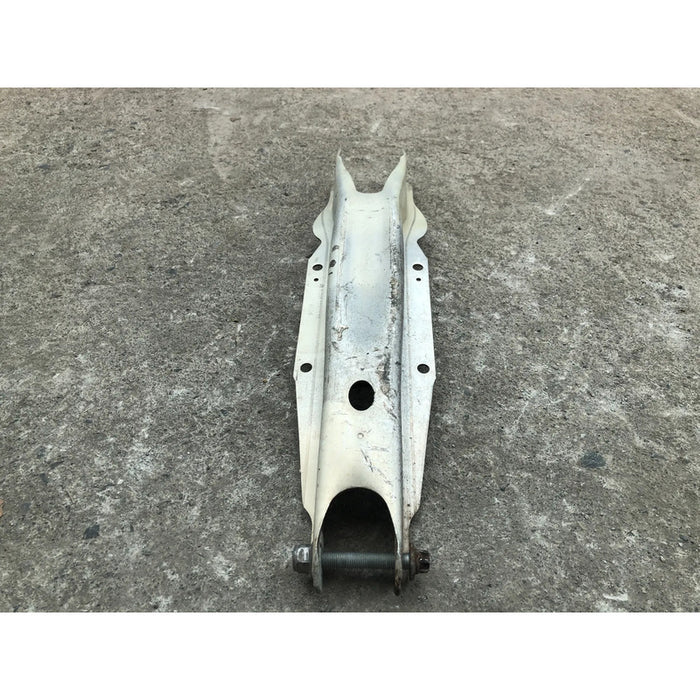 Horquilla Trasera Derecha Mercedes Benz Cla250 2014 2015 2016 2017 2018 2019 Motor 2.0, Original