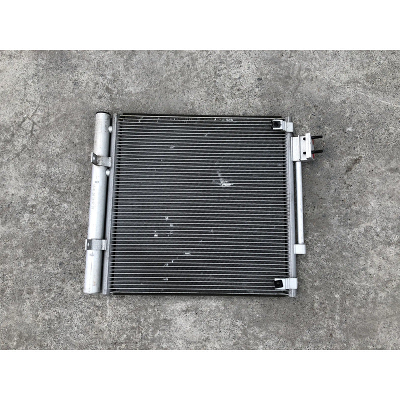 Condensador Original Para Tesla Model S Derecho 2012, 2013, 2014, 2015, 2016, 2017, 2018, 2019, 2020