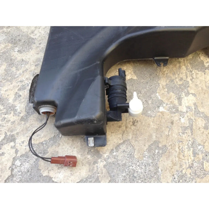 Deposito Limpia Parabrisas Para Nissan Pathfinder 2005, 2006, 2007, 2008