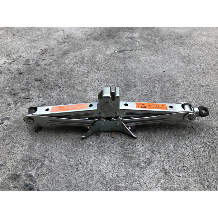 Gato Tijera Nissan Rogue 2015