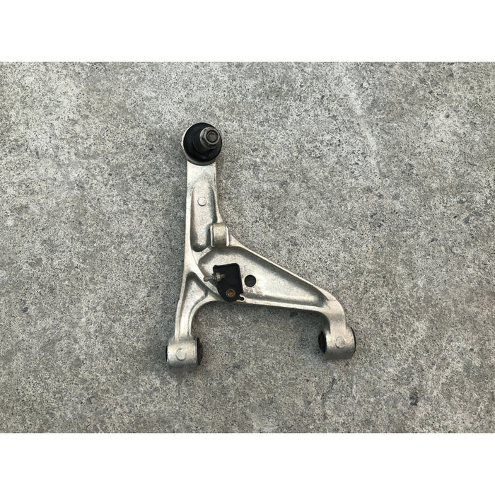 Horquilla Trasera Izquierda Superior Para Infiniti Q60 2013, 2014, 2015, 2016, 2017, 2018, 2019, 2020 Motor 3.0 Original