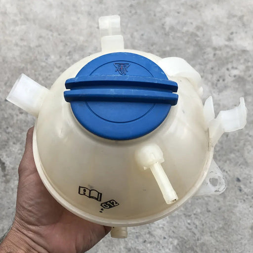 Deposito De Anticongelante Para Volkswagen Cc 2009, 2010, 2011, 2012