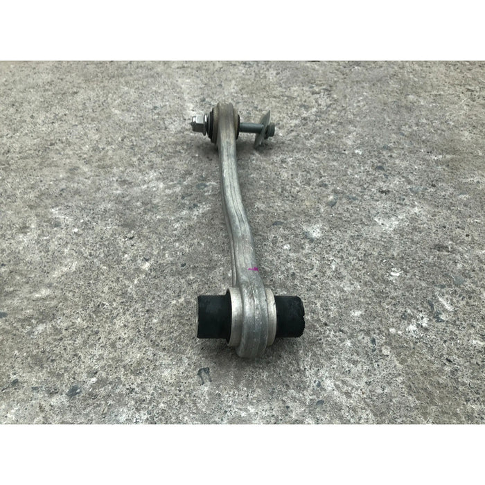 Tirante Trasero Derecho Inferior Para Mercedes Benz C300 2015, 2016, 2017, 2018, 2019, 2020, 2021, 2022, 2023, 2024, 2025 (motor 2.0 Litros) Original