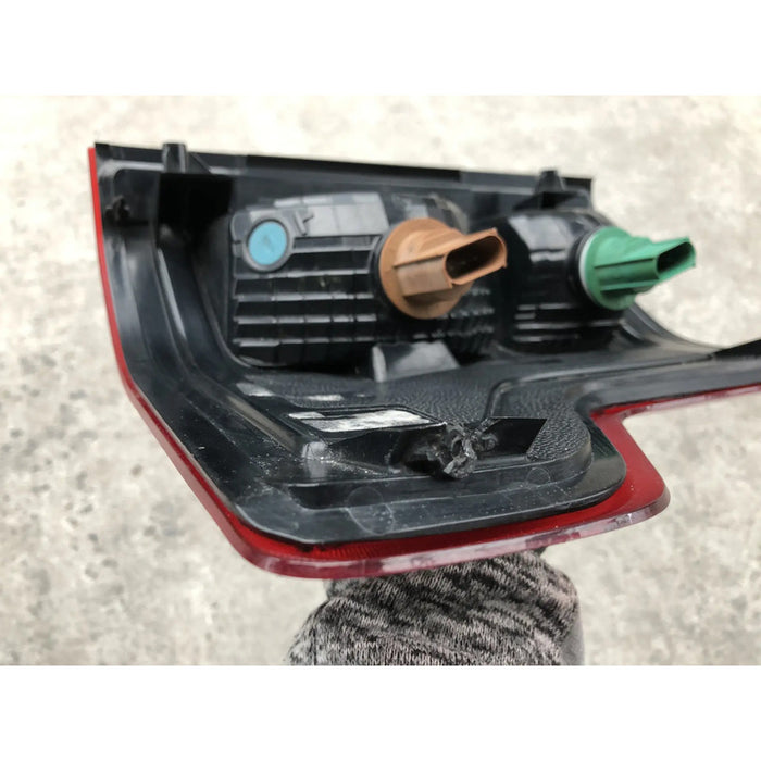 Calavera Derecha Para Ford Lobo, F150 2015, 2016, 2017 Original Derecho/pasajero Rojo