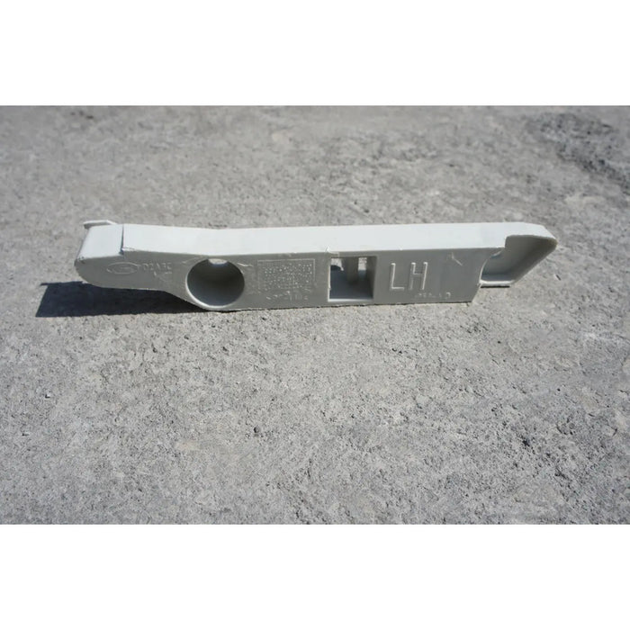 Guia Defensa Delantera Izquierda Para Ford Focus 2009, 2010, 2011