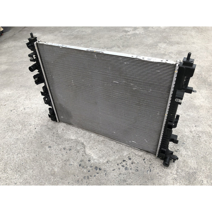 Radiador Original Para Equinox 2018 Al 2021 Motor 2.0