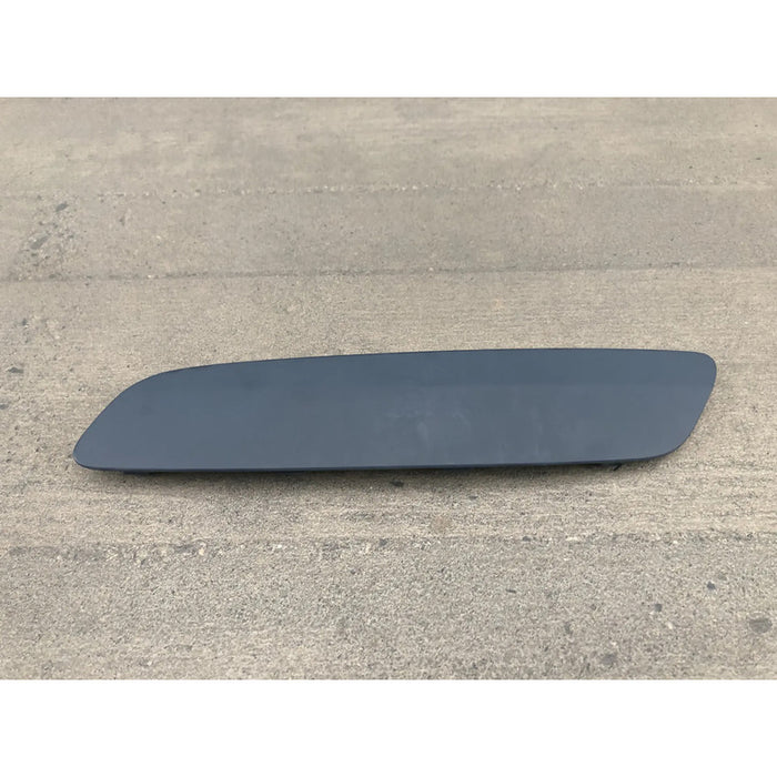 Moldura Facia Delantera Izquierda Para Volkswagen Golf 2005, 2006, 2007, 2008, 2009, 2010 Negro