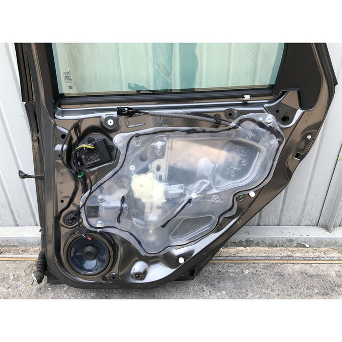 Puerta Trasera Derecha Ford Focus 2012 2013 2014 2015 2016 2017 2018 Original Trasera Derecha Gris