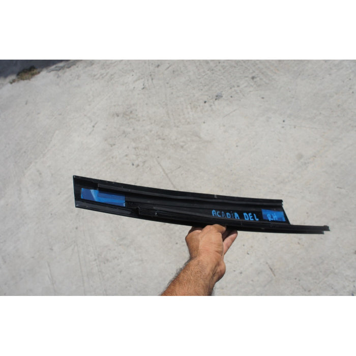 Moldura De Marco Puerta Delantera Derecha Acadia 2007-2012