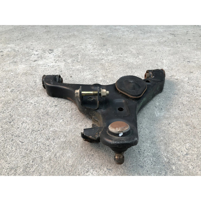 Horquilla Delantera Izquierda Inferior Nissan Frontier 2005 2006 2007 2008 2009 2010 2011 2012 2013 2014 2015 2016 2017 2018 2019, Original