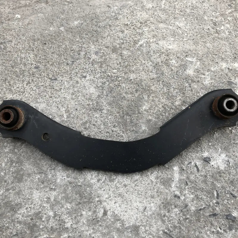 Tirante Trasero Izquierdo Superior Para Mitsubishi Outlander 2016, 2017, 2018, 2019, 2020 Motor 2.4