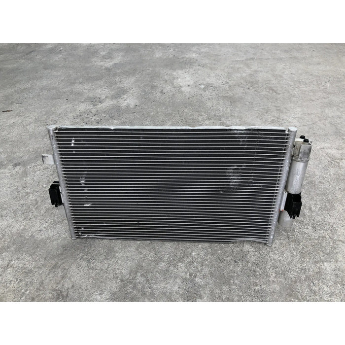Condensador Original Para Ford Focus 2016, 2017, 2018 Motor 1.0