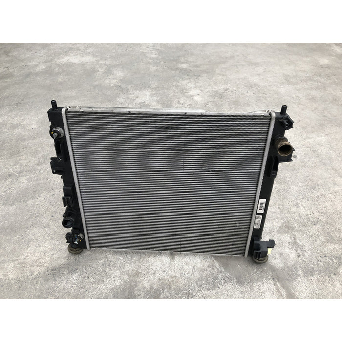 Radiador Original Para Camaro 2016 Al 2020 Motor 3.6