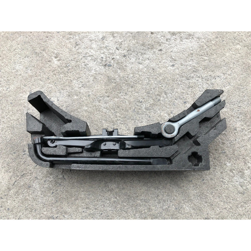 Gato De Tijera Para Jaguar Xe 2017, 2018, 2019, 2020 Original