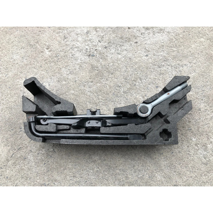Gato De Tijera Para Jaguar Xe 2017, 2018, 2019, 2020 Original