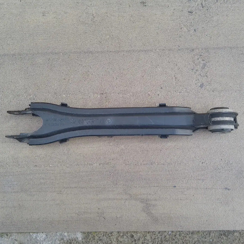 Tirante Trasero Inferior Izquierdo Para Mercedes Benz C300 2008, 2009, 2010, 2011, 2012, 2013, 2014 (motor 1.8 Litros)