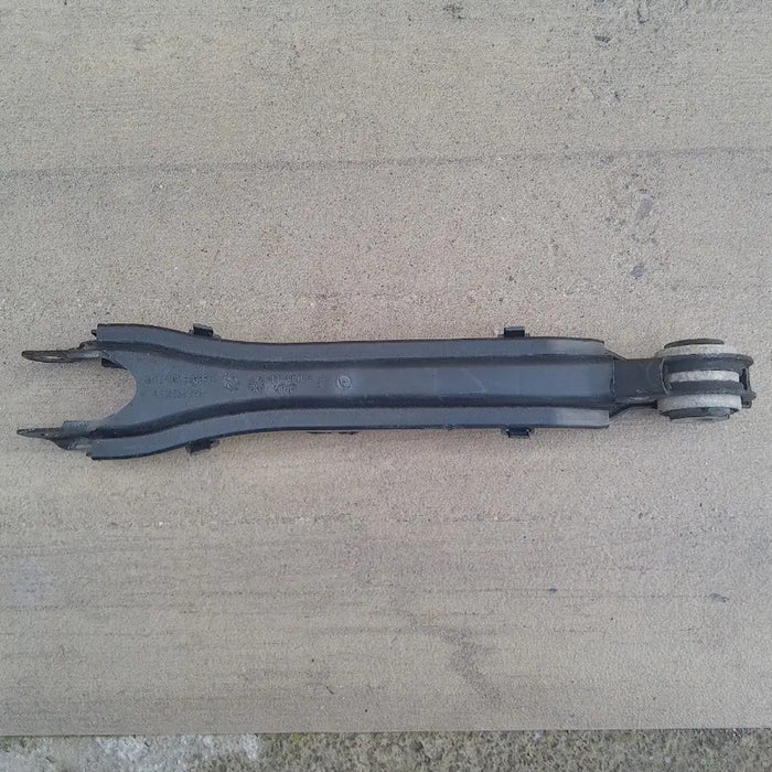 Tirante Trasero Inferior Izquierdo Para Mercedes Benz C300 2008, 2009, 2010, 2011, 2012, 2013, 2014 (motor 1.8 Litros)