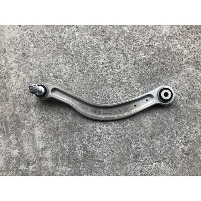 Tirante Trasero Izquierdo Superior Para Mercedes Benz C300 2015, 2016, 2017, 2018, 2019, 2020, 2021, 2022, 2023, 2024, 2025 (motor 2.0 Litros) Original