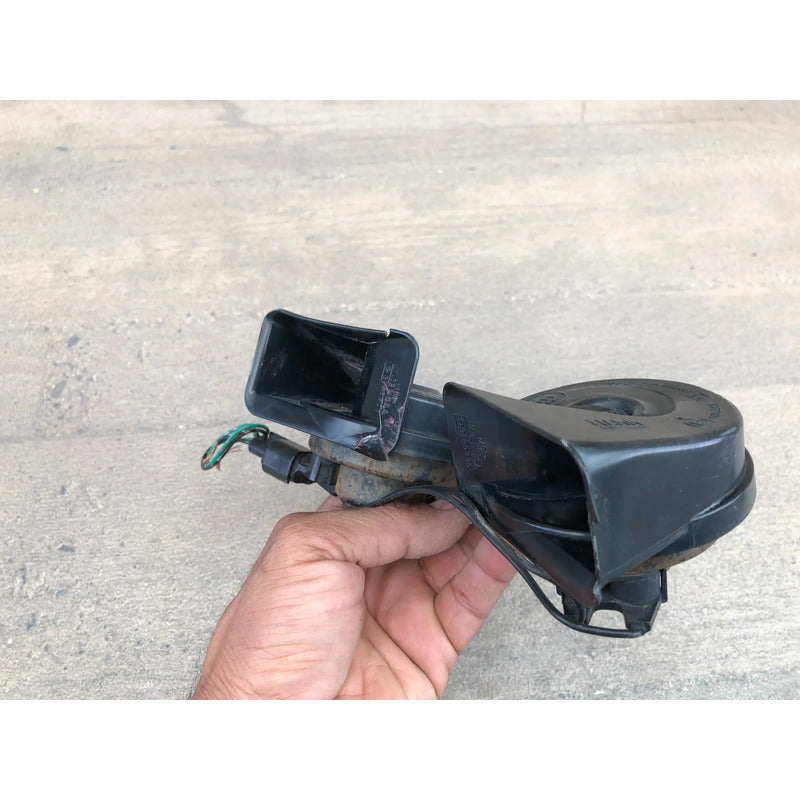 Claxon Fiamm Original Para Nissan Titan 2004, 2005, 2006, 2007, 2008, 2009, 2010, 2011, 2012, 2013, 2014, 2015, 2016, 2017, 2018, 2019, 2020, 2021