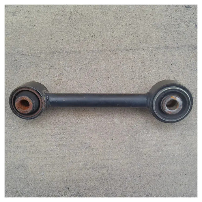 Tirante Trasero Inferior Izquierdo Para Jeep Patriot 2007, 2008, 2009, 2010, 2011, 2012, 2013, 2014, 2015, 2016,  2017 - Motor 2.0 Litros, 4 Cilindros - Original