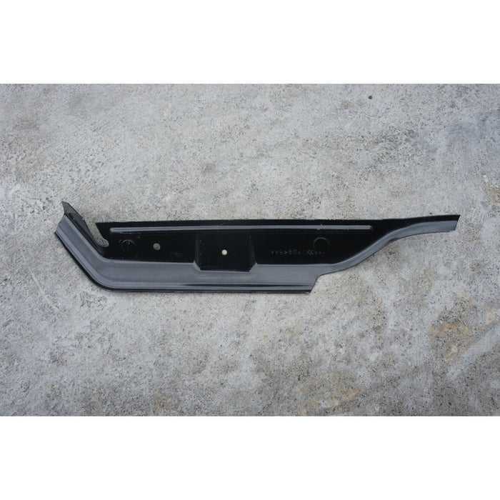 Guia Defensa Trasera Derecha Mustang 1999, 2001, 2003, 2004