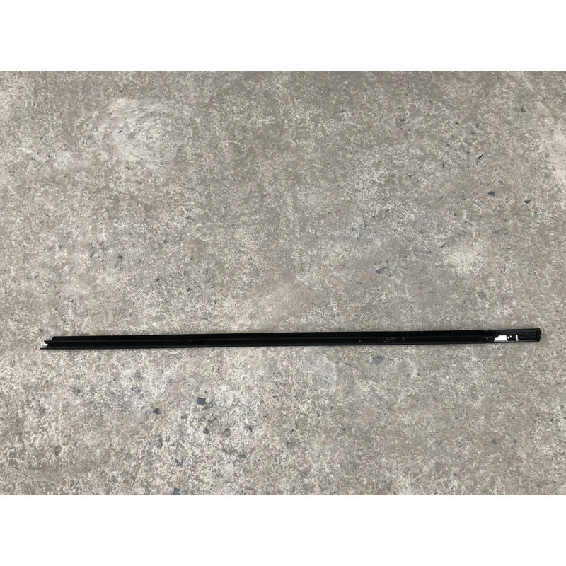 Moldura De Felpa De Puerta Delantera Derecha Para Nissan Altima 2013, 2014, 2015, 2016, 2017, 2018 - Original Cromado