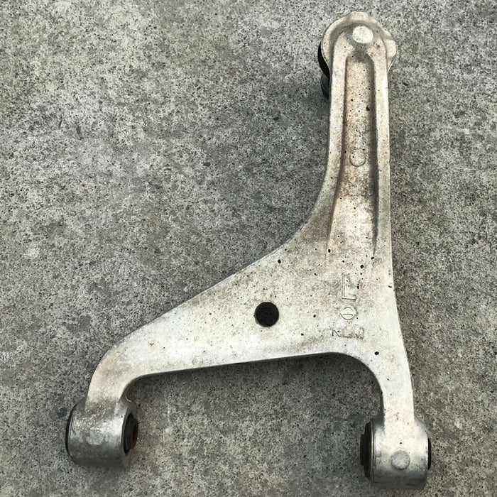 Horquilla Trasera Izquierda Superior Para Infiniti Q60 2013, 2014, 2015, 2016, 2017, 2018, 2019, 2020 Motor 3.0 Original