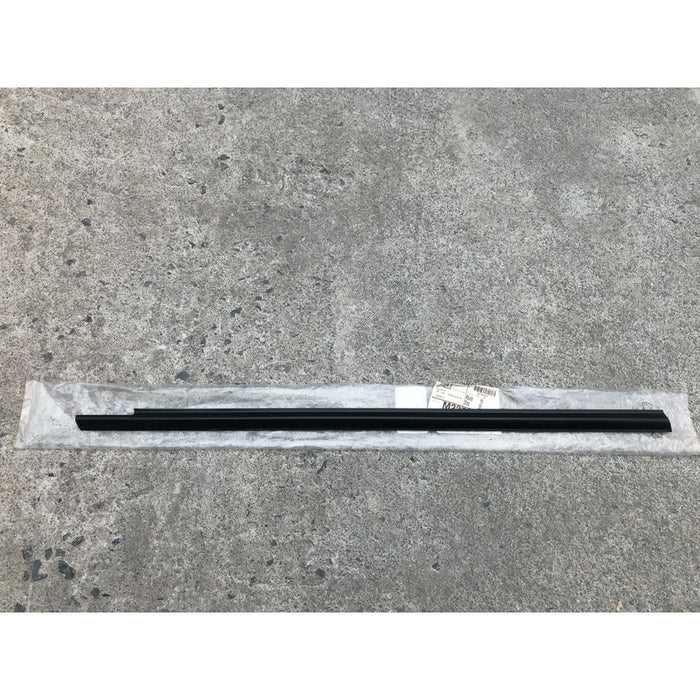 Moldura De Felpa Delantera Derecha Para Chevrolet Aveo 2012, 2013, 2014, 2015, 2016, 2017, 2018 Negro