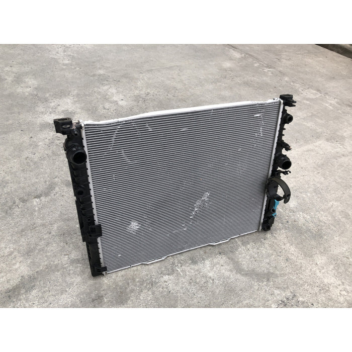 Radiador Original Para Bmw 5-series 2023 Motor 2.0 Turbo