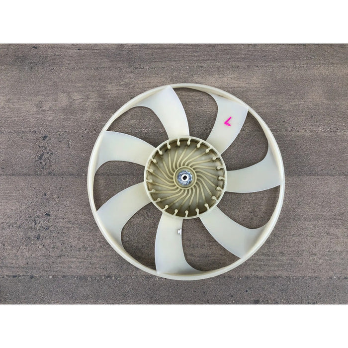 Aspa De Radiador Para Jeep Cherokee 2014, 2015, 2016,  2017, 2018 Motor 2.4 Beige