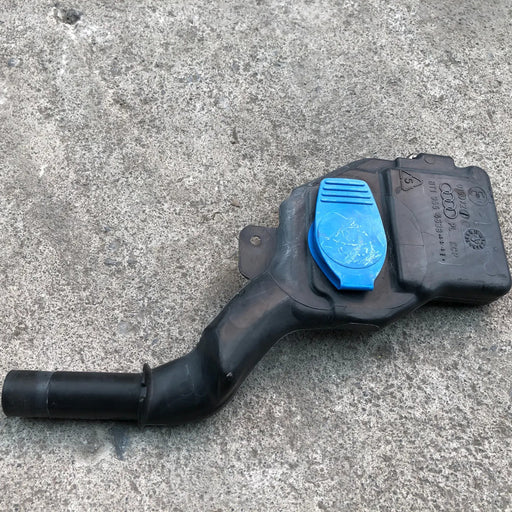 Deposito Limpia Parabrisas Para Audi A5 2009, 2010, 2011, 2012, 2013, 2014, 2015, 2016 Original