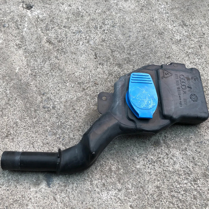 Deposito Limpia Parabrisas Para Audi A5 2009, 2010, 2011, 2012, 2013, 2014, 2015, 2016 Original