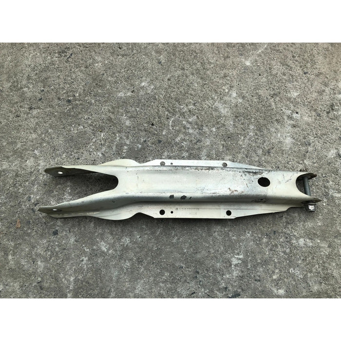 Horquilla Trasera Derecha Mercedes Benz Cla250 2014 2015 2016 2017 2018 2019 Motor 2.0, Original