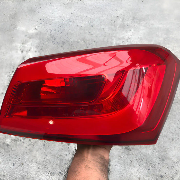 Calavera Derecha Original Para Forte Coupe 2014, 2015, 2016, 2017 Derecho/pasajero Rojo