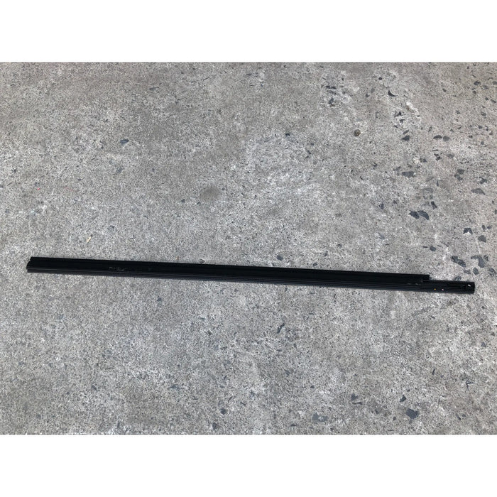 Moldura De Felpa Delantera Derecha Para Chevrolet Aveo 2012, 2013, 2014, 2015, 2016, 2017, 2018 Negro