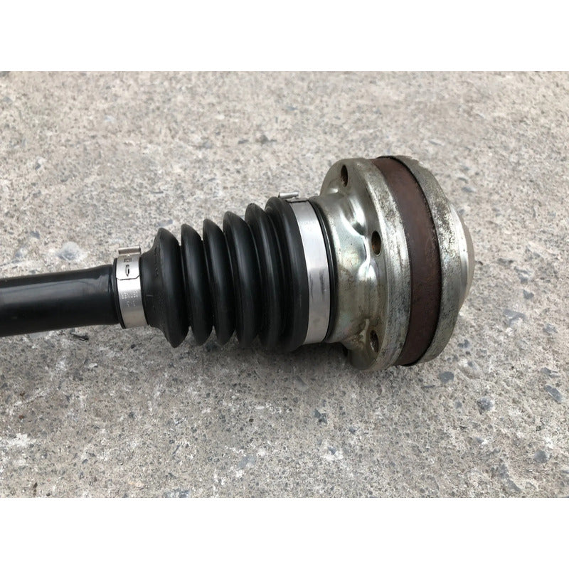 Junta Homocinetica Delantera Izquierda Para Volkswagen Cc 2013, 2014, 2015, 2016, 2017 Motor 2.0 Original