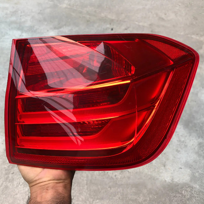 Calavera Derecha Exterior Original Para Bmw 328 Sedan 2012, 2013, 2014, 2015 Derecho/pasajero Rojo