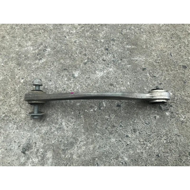 Tirante Trasero Derecho Superior Para Mercedes Benz C300 2015, 2016, 2017, 2018, 2019, 2020, 2021, 2022, 2023, 2024, 2025 (motor 2.0 Litros) Original