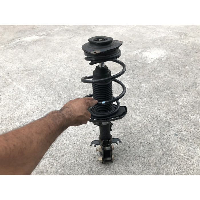 Amortiguador Delantero Izquierdo Para Nissan Sentra 2013, 2014, 2015, 2016, 2017, 2018, 2019 - Motor 1.8 Litros, 4 Cilindros - Original