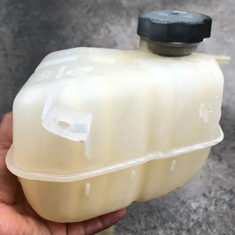 Deposito De Anticongelante Para Chevrolet Malibu 2008, 2009, 2010, 2011, 2012 Motor 2.4 (original)