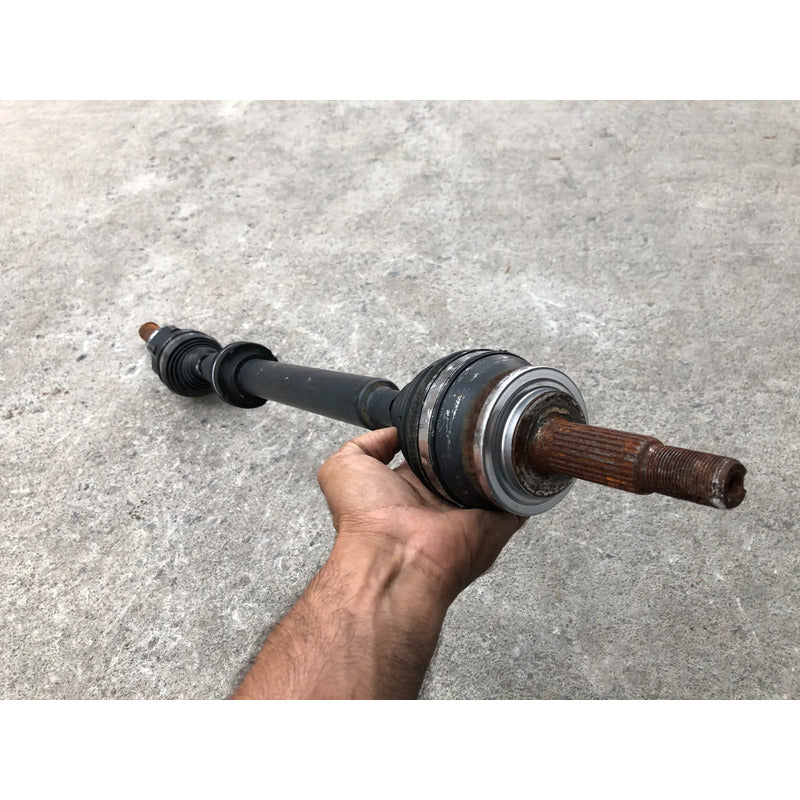 Junta Homocinetica Delantera Derecha Para Toyota Prius 2016, 2017, 2018, 2019, 2020, 2021, 2022 Motor 1.8 Original