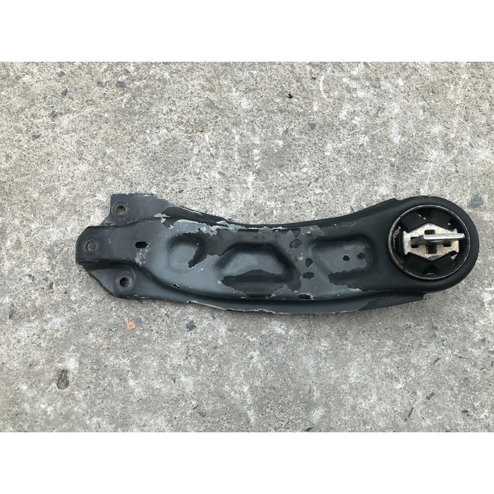 Tirante Trasero Derecho Hacia Chasis Para Mercedes Benz Cla250 2014, 2015, 2016, 2017, 2018, 2019 Motor 2.0
